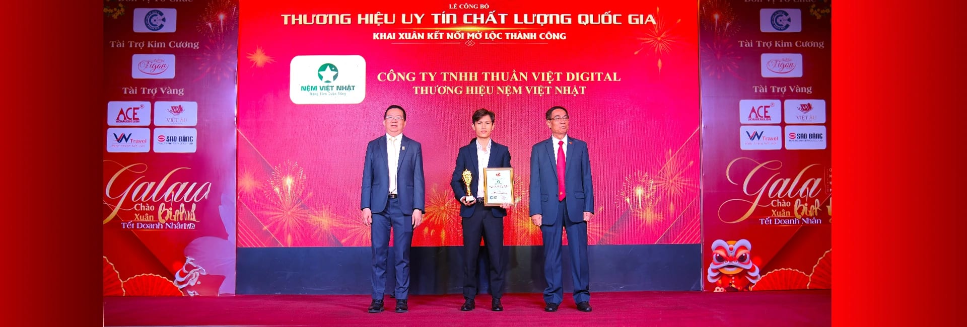 Nệm Việt Nhật nhận giải Thương hiệu uy tín chất lượng quốc gia