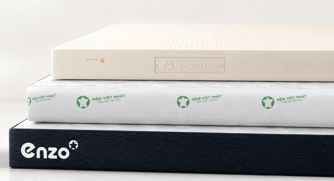Nệm cao su thiên nhiên, nệm foam Sora và nệm foam đa tầng Enzo xếp chồng